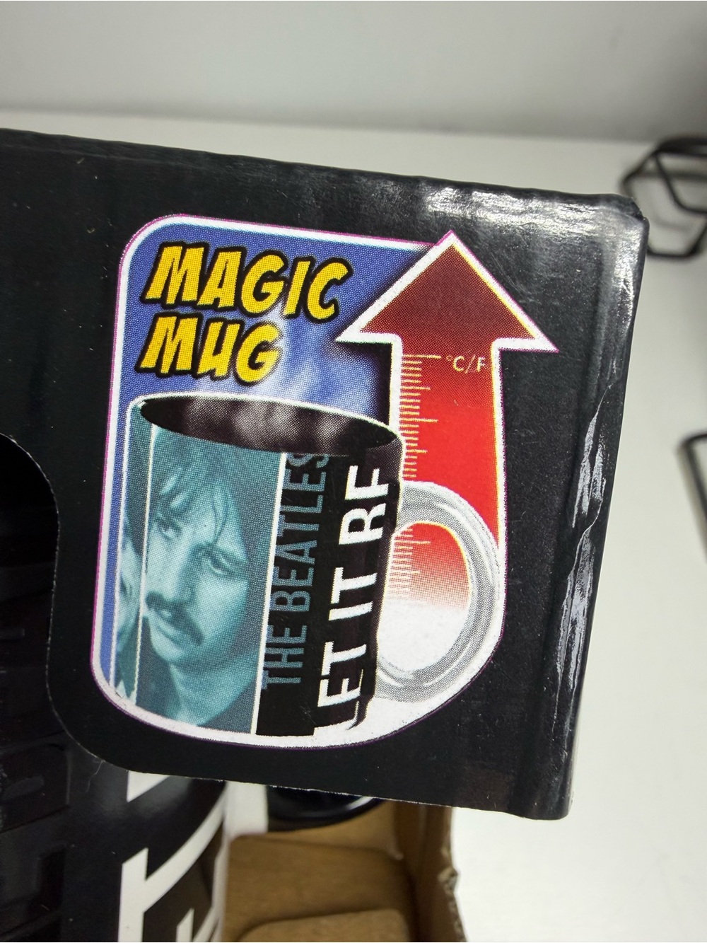 The Beatles Magic Mug 16oz - Picture 2 of 10